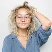 Laden Sie das Bild in den Galerie-Viewer, Mayfield Crystal (Bio)